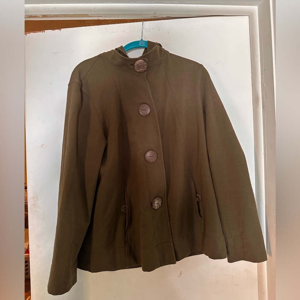 Stylish Olive Green Button-Up Jacket with hood